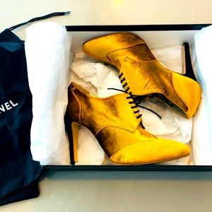 👑 Chanel Spectator Gold Stiletto Heel Bootie 👑